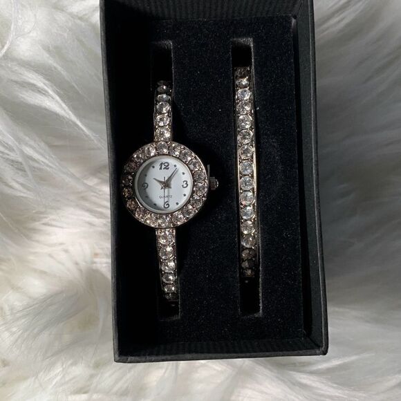 Gift watch set quartz diamonds bracelet - Picture 1 of 4